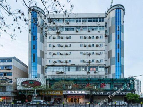 Imagen general del Hotel 7 Days Inn Nanchang Bayi Square Zhongshan Road Wanshou Palace. Foto 9