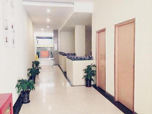 Imagen general del Hotel 7 Days Inn Shanghai Yichuan Road. Foto 3