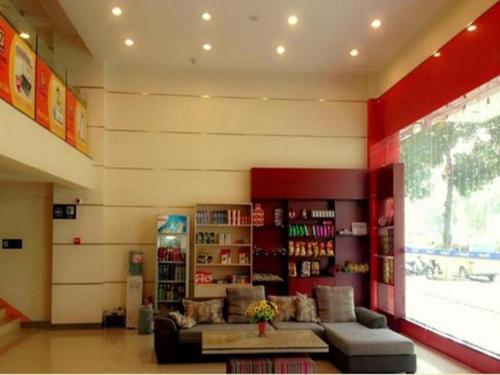 Imagen general del Hotel 7 Days Inn Xiamen Tong\'an Lehai Plaza Fangte. Foto 4