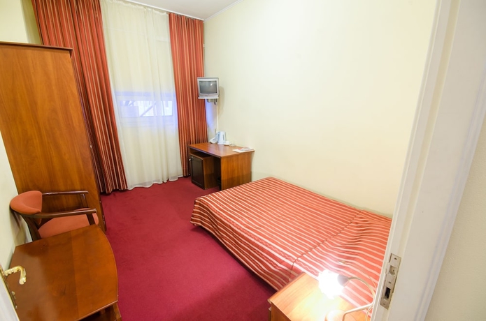 Imagen de la habitación del Hotel 7 Days Kiev. Foto 8