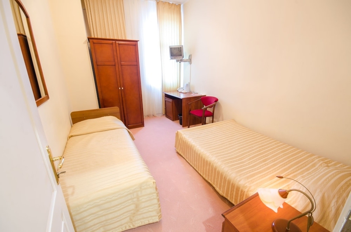 Imagen de la habitación del Hotel 7 Days Kiev. Foto 9