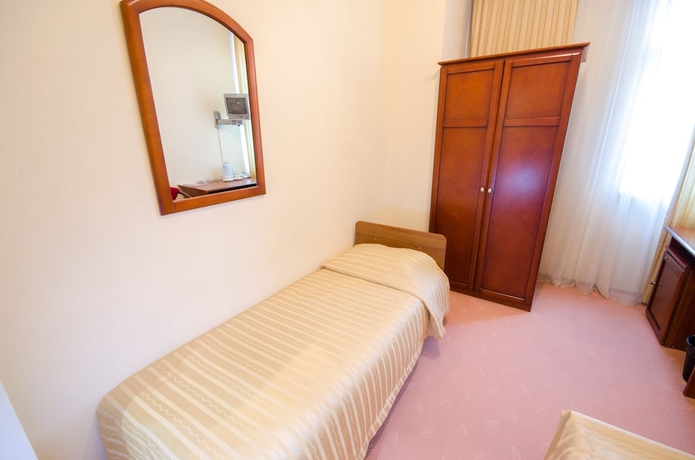 Imagen de la habitación del Hotel 7 Days Kiev. Foto 17