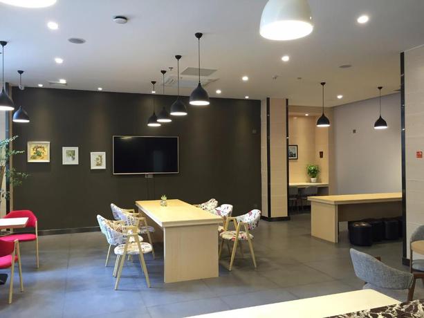 Imagen general del Hotel 7 Days Premium&middot;Huanggang Walking Street. Foto 2