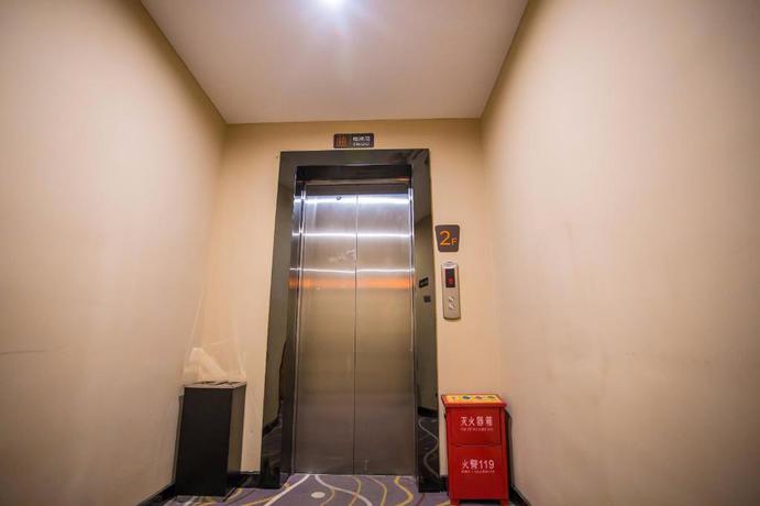 Imagen general del Hotel 7 Days Premium&middot;Yantai Penglai New Bus Terminal. Foto 3