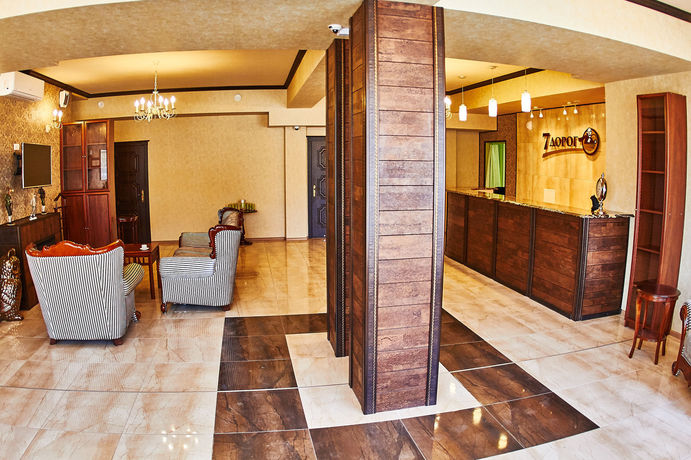 Imagen del bar/restaurante del Hotel 7 Dorog. Foto 4