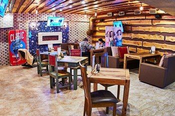 Imagen de los interiores del Hotel 7 Dorog. Foto 15