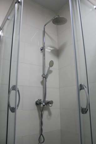 Imagen de la habitación del Hotel 7. Foto 10