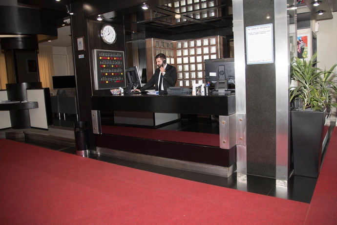 Imagen de los interiores del Hotel 7 Mari. Foto 12