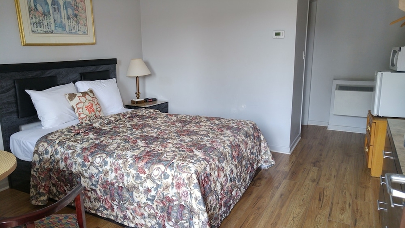 Imagen de la habitación del Hotel 7 Nights Stay. Foto 5