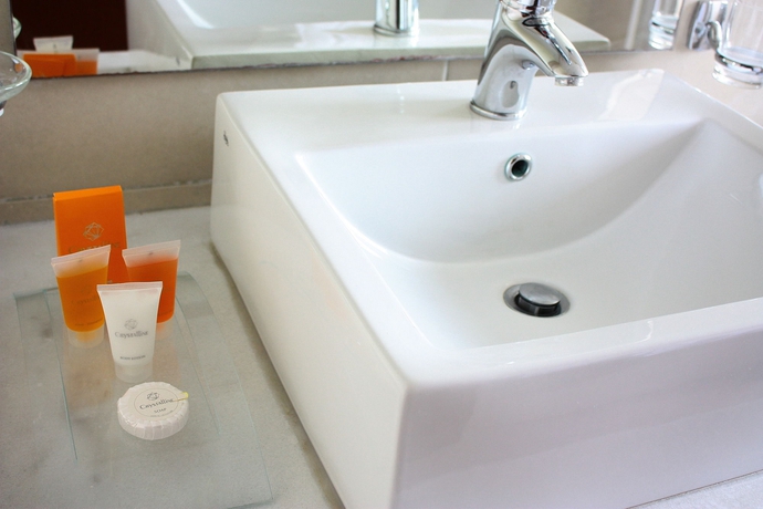 Imagen de la habitación del Hotel 7 Palms Apartments. Foto 5