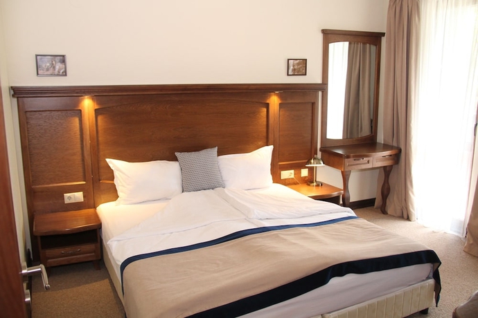 Imagen de la habitación del Hotel 7 Pools SPA and Apartments. Foto 4