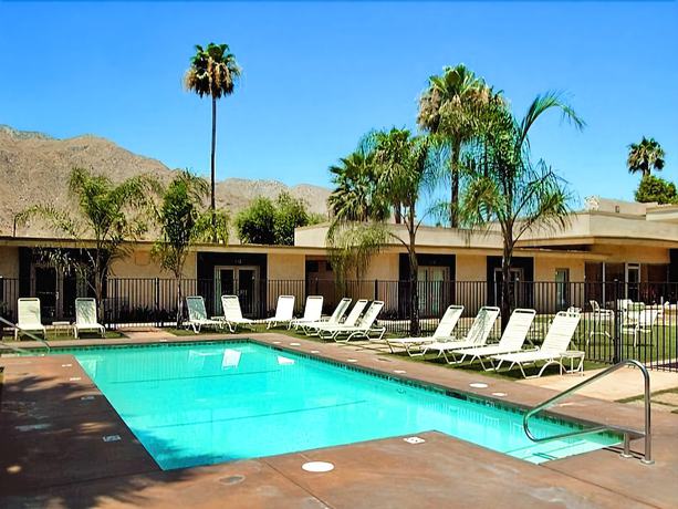 Imagen de la piscina del Hotel 7 Springs Inn And Suites. Foto 20