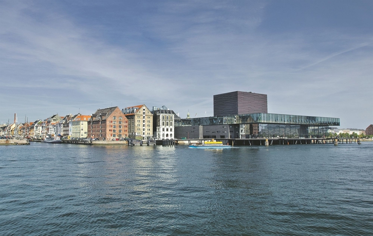 Imagen de los exteriores del Hotel 71 Nyhavn. Foto 13