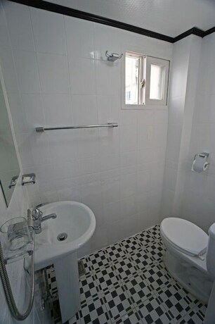 Imagen de la habitación del Hotel 710 Guest House Yellow. Foto 25