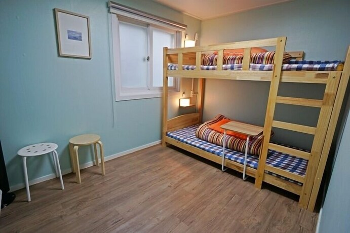 Imagen de la habitación del Hotel 710 Guest House Yellow. Foto 30