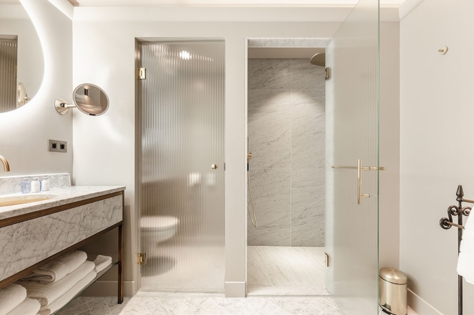 Imagen de la habitación del Hotel 717. Foto 16