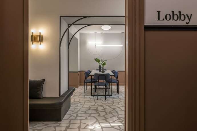 Imagen general del Hotel 72 AD Suites. Foto 4