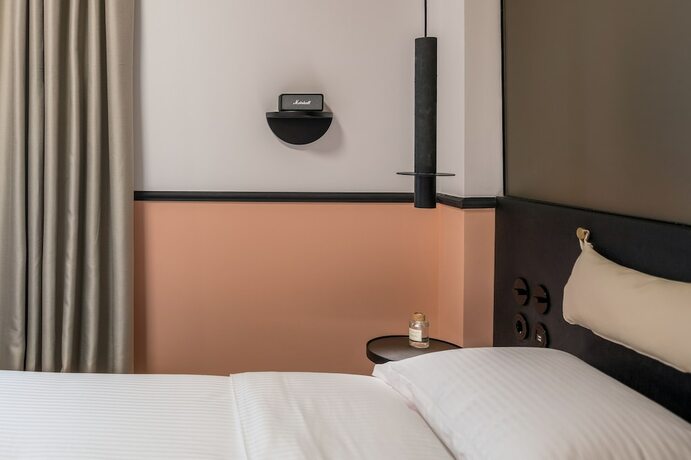 Imagen general del Hotel 72 AD Suites. Foto 10