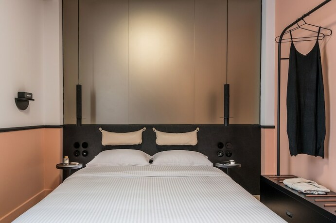 Imagen de la habitación del Hotel 72 AD Suites. Foto 19