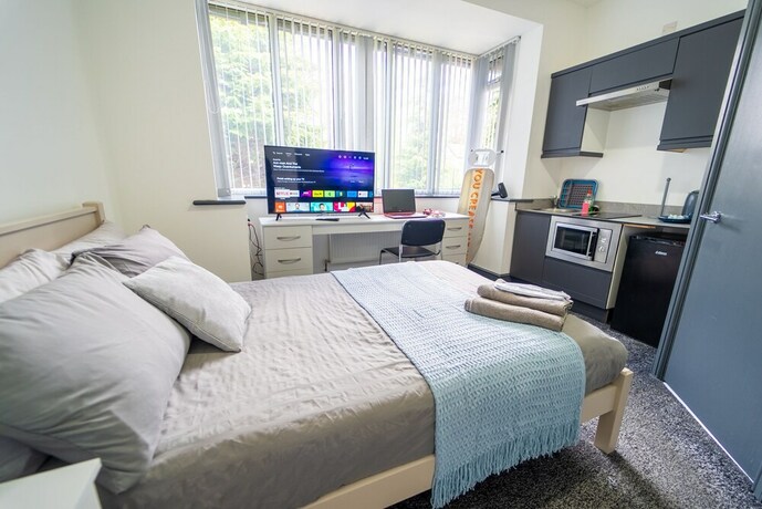 Imagen de la habitación del Hotel 76 Bournbrook Road Equipped Studios Near QE. Foto 20