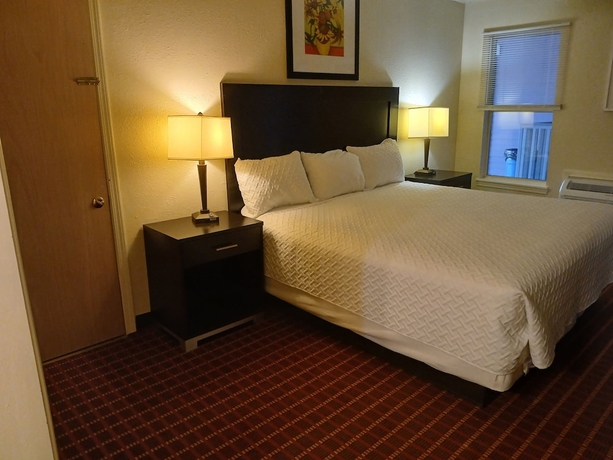 Imagen de la habitación del Hotel 76 Family Inn. Foto 5