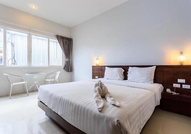 Imagen de la habitación del Hotel 77 Bangla. Foto 2