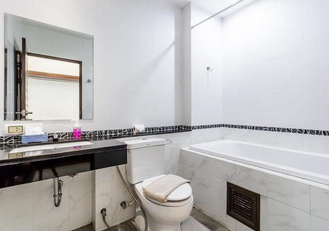 Imagen de la habitación del Hotel 77 Bangla. Foto 4