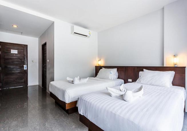 Imagen de la habitación del Hotel 77 Bangla. Foto 7