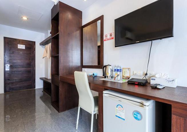 Imagen de la habitación del Hotel 77 Bangla. Foto 10