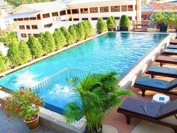 Imagen de la piscina del Hotel 77 Patong Hotel And Spa. Foto 20