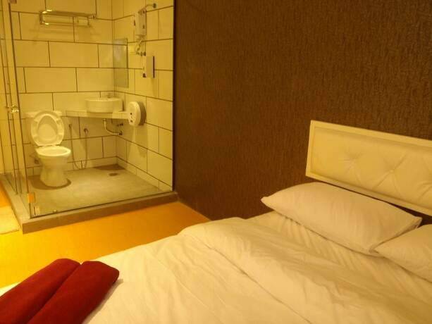 Imagen de la habitación del Hotel 77 Rawang. Foto 33