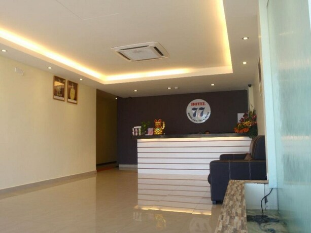 Imagen de los interiores del Hotel 77 Rawang. Foto 37