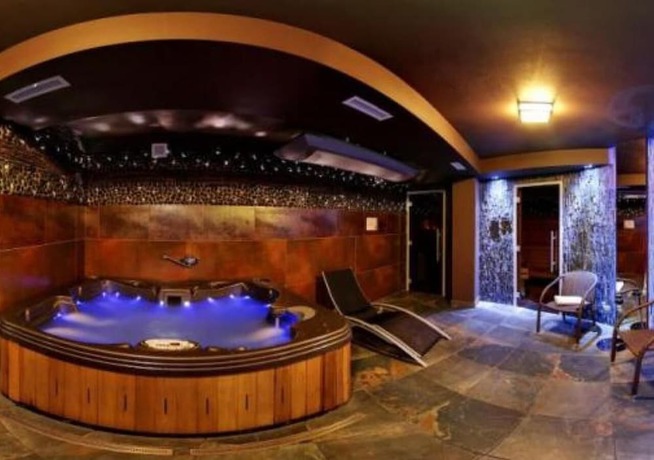 Imagen de la piscina del Hotel 77 Restauracja Spa. Foto 15