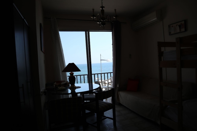 Imagen de la habitación del Hotel 777 Beach Guesthouse. Foto 5