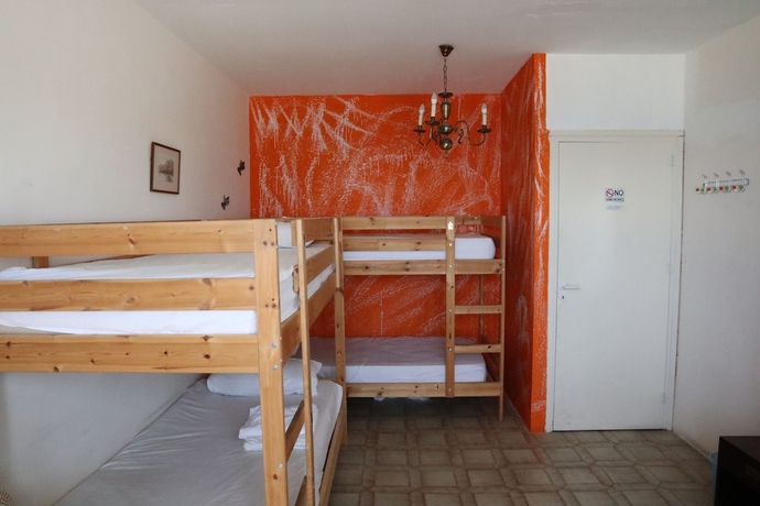 Imagen de la habitación del Hotel 777 Beach Guesthouse. Foto 9