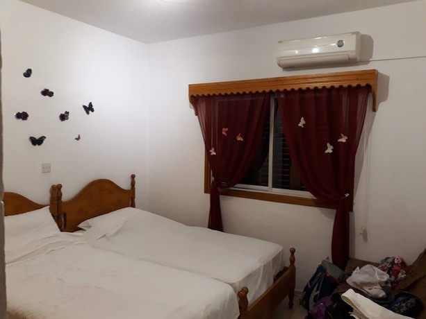 Imagen de la habitación del Hotel 777 Beach Guesthouse. Foto 13
