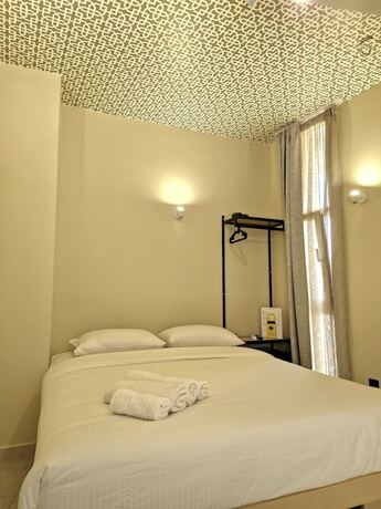 Imagen de la habitación del Hotel 7ATHENS. Foto 17