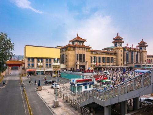 Imagen de los exteriores del Hotel 7Days Premium Beijing Station Branch. Foto 4