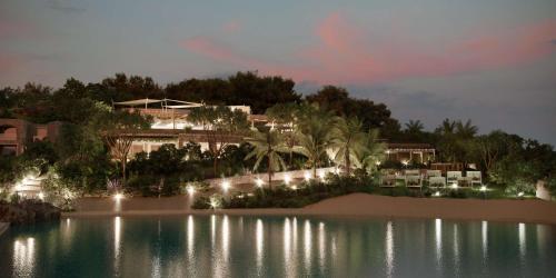 Imagen general del Hotel 7Pines Resort Sardinia-A Destination By Hyatt. Foto 7