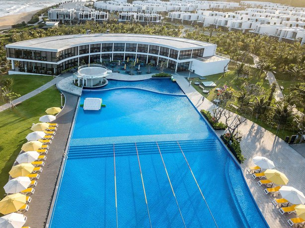 Imagen de la piscina del Hotel 7S Ocean Nami Vung Tau. Foto 19