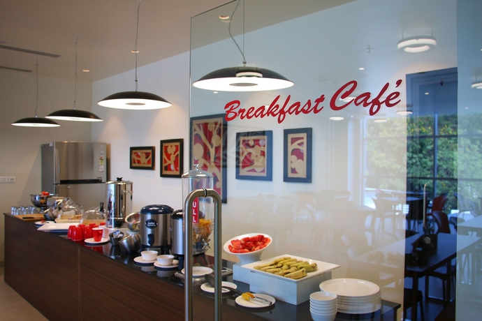 Imagen del bar/restaurante del Hotel 7apple Hotels Aurangabad. Foto 6