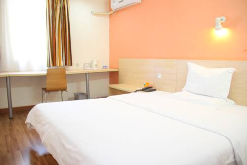 Imagen de la habitación del Hotel 7days Inn Zigong Main Bus Station Branch. Foto 1