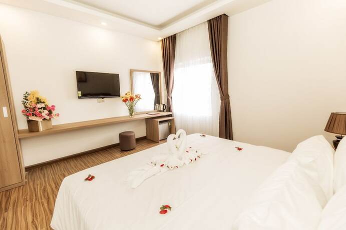 Imagen de la habitación del Hotel 7s President Dalat. Foto 16