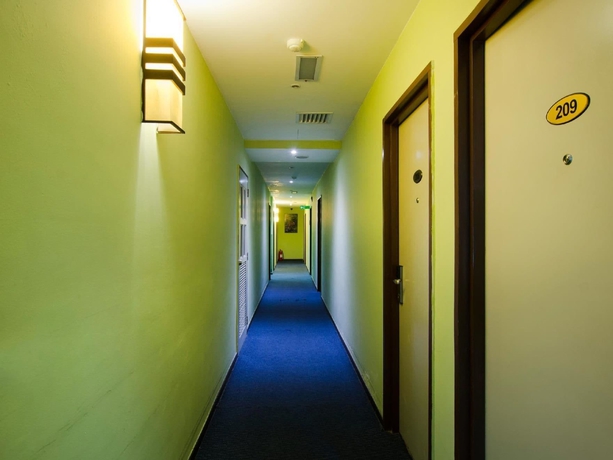 Imagen de los interiores del Hotel 8 Days Boutique @ Mount Austin Jb. Foto 18