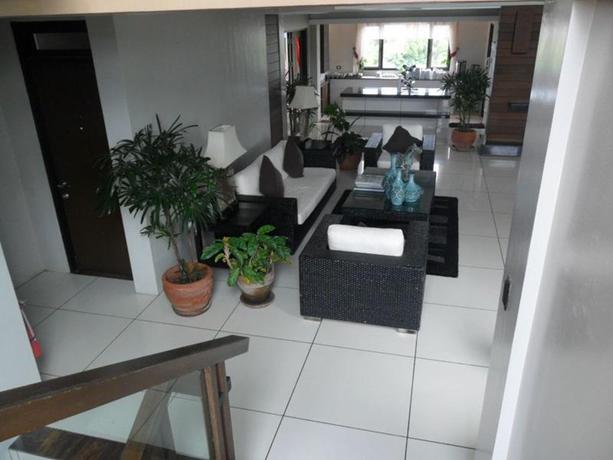 Imagen general del Hotel 8 Suites By Fat Jimmy's. Foto 3
