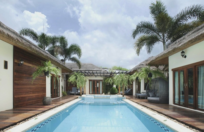 Imagen de la piscina del Hotel 8 Villas Hua Hin. Foto 12