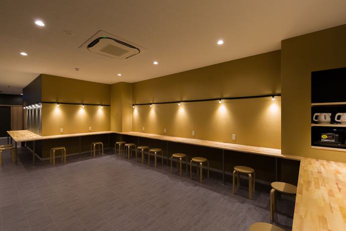 Imagen del bar/restaurante del Hotel 81's Inn Kumamoto - Hostel. Foto 2