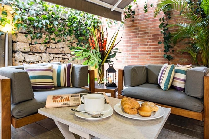 Imagen general del Hotel 84dc. Foto 2