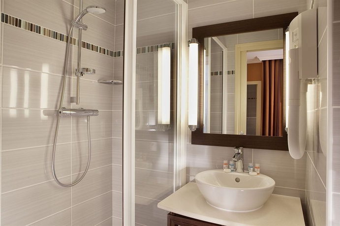 Imagen de la habitación del Hotel 85 Saint Honore. Foto 7