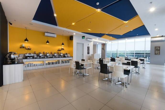 Imagen del bar/restaurante del Hotel 88 Bekasi By Wh. Foto 19